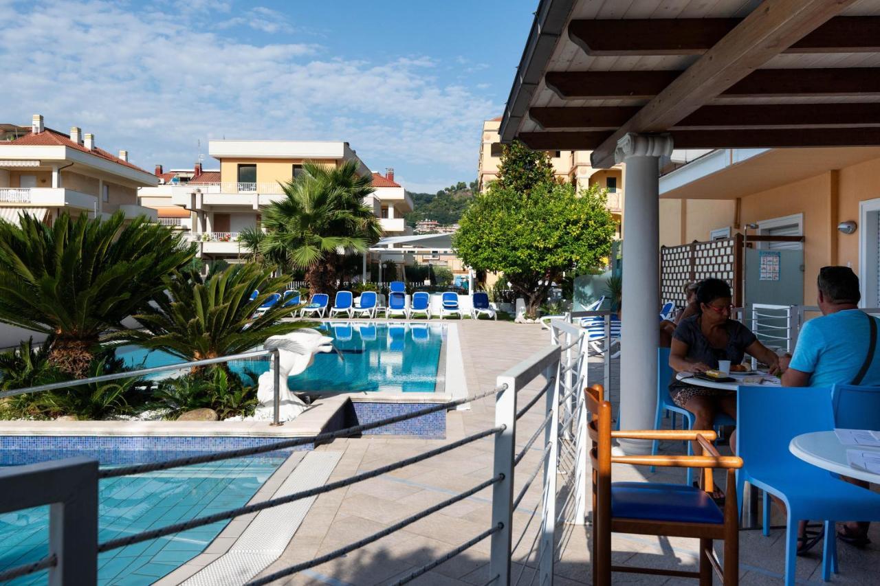Hotel Paradiso Гротамаре Екстериор снимка